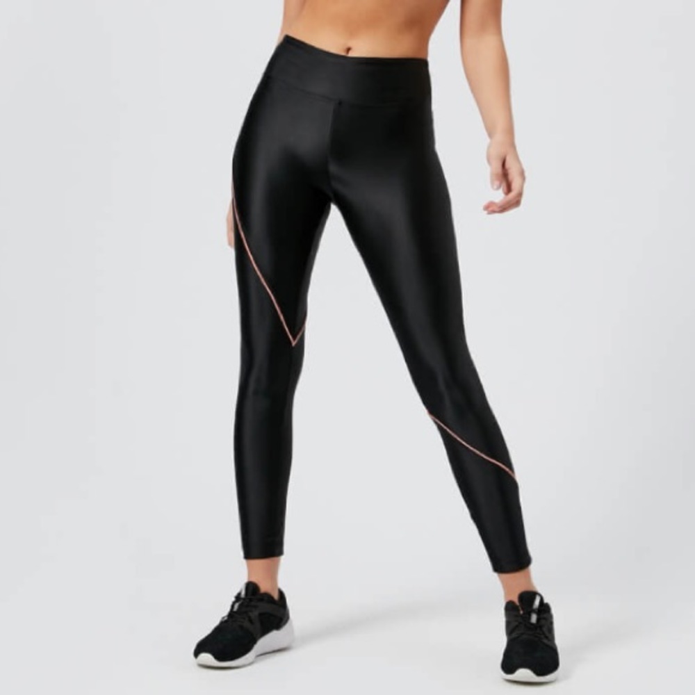NWOT KORAL Street Legging with Pink Piping